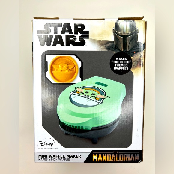 Disney Kitchen Disney Star Wars Baby Yoda The Child Mini Waffle